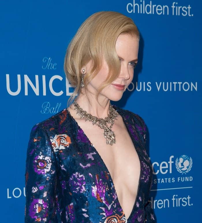 Nicole Kidman styled her Louis Vuitton dress with a stunning necklace