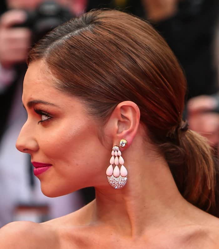 The earrings featured 18 soft pink opals and 258 diamonds
