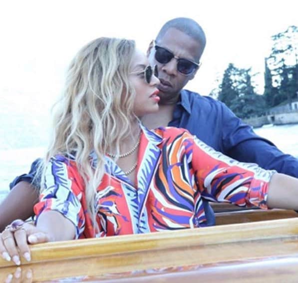 Beyonce and hubby Jay-Z cozying up